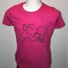 Camiseta rosa muñeca patinaje negra