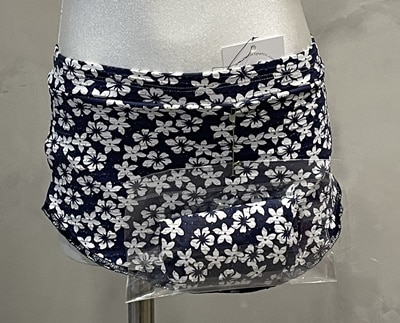 falda con fundas- azul marino con florecitas -outlet