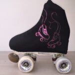 outlet-patín-Fundas negras patines lilas